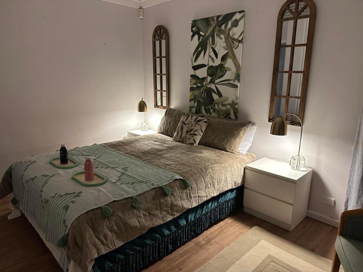 Cozy Inn Perth Extérieur photo