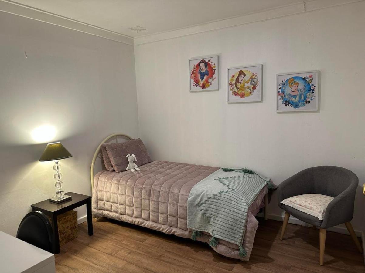 Cozy Inn Perth Extérieur photo